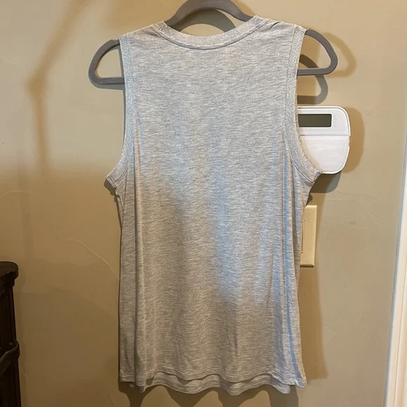 Nwt banana republic sleeveless silver M - Picture 3 of 3